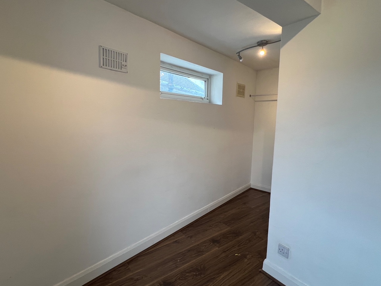 Additional image 6 of 3 Bed Detached House, Pendragon Road, B42, N1 7GU