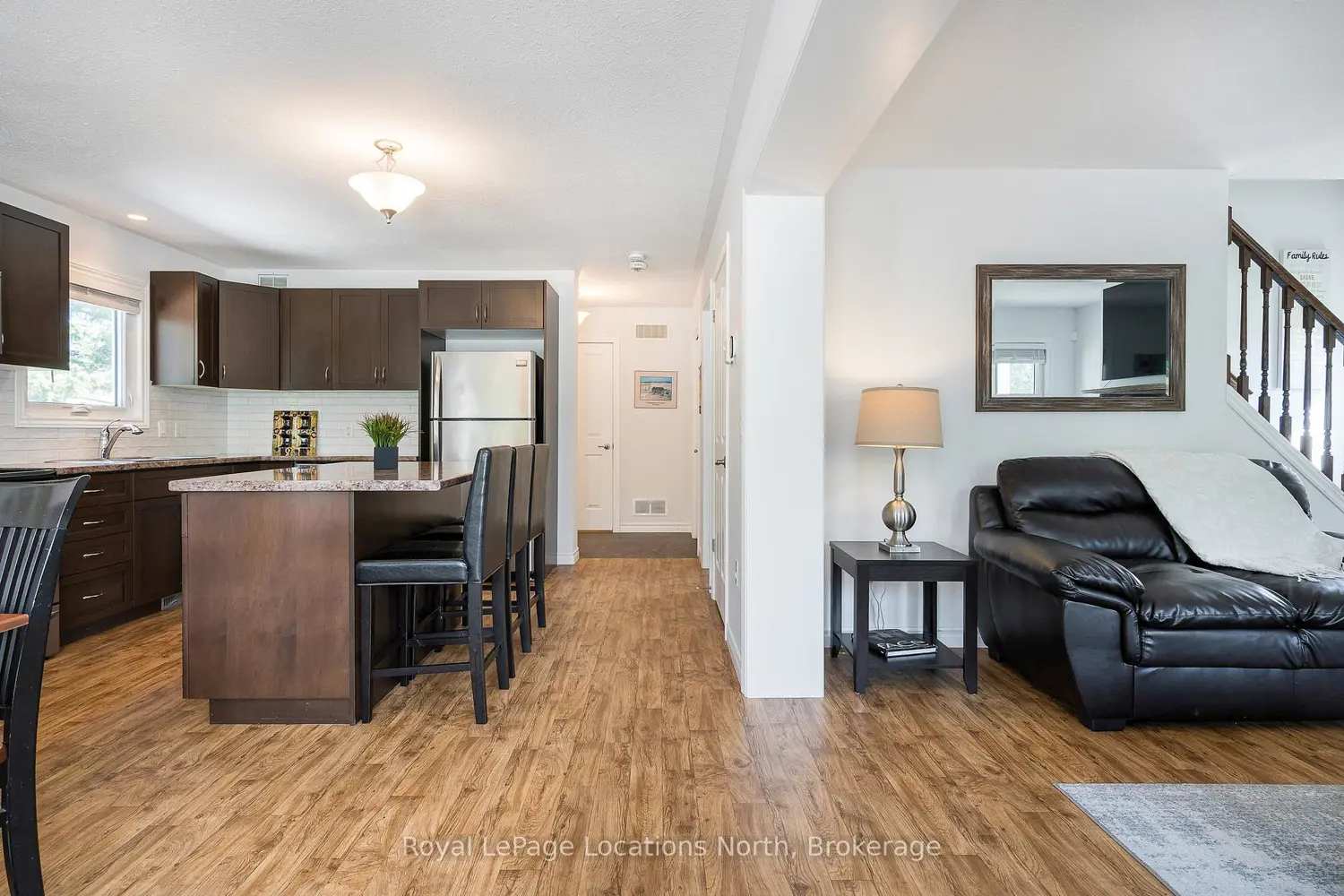 Additional image 8 of 796362 Grey 19 Road