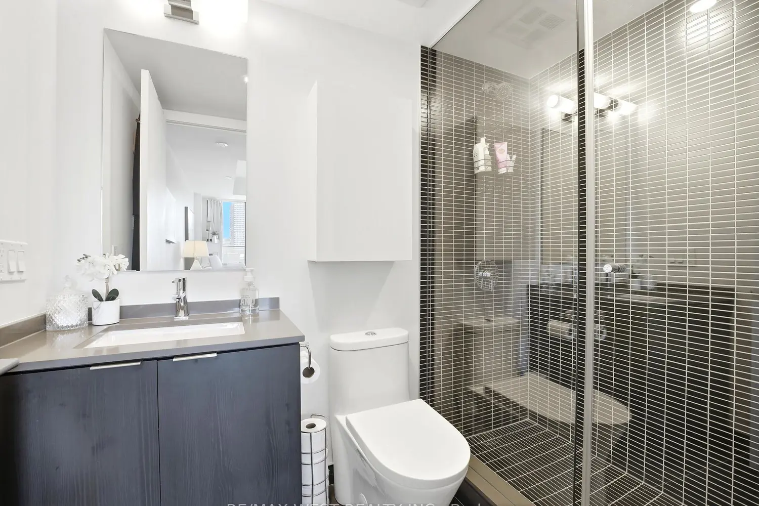 Additional image 4 of 1 Jarvis Street 912