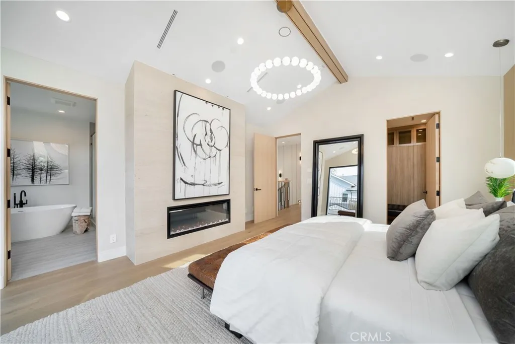 Additional image 9 of 12207 Valleyheart Drive, Studio City, CA 91604