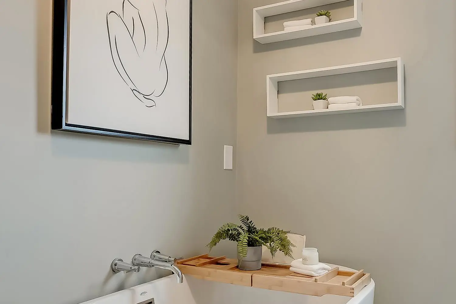 Additional image 10 of 1544 Greenbriar Drive