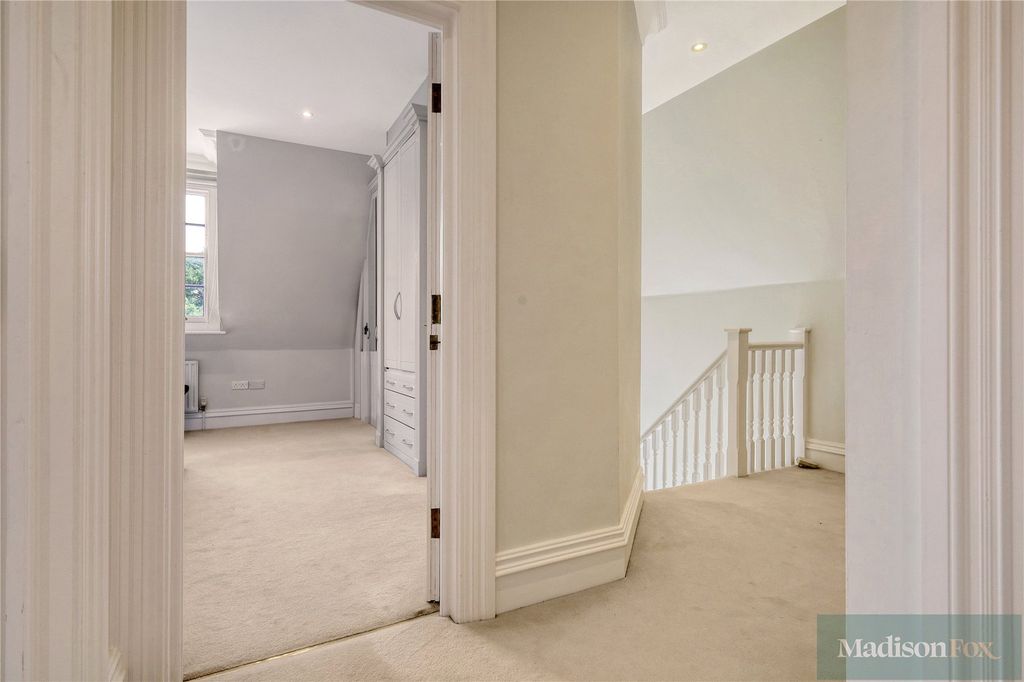 Additional image 34 of 4 bed flat for saleClaybury Hall, Regents Drive, Woodford Green IG8