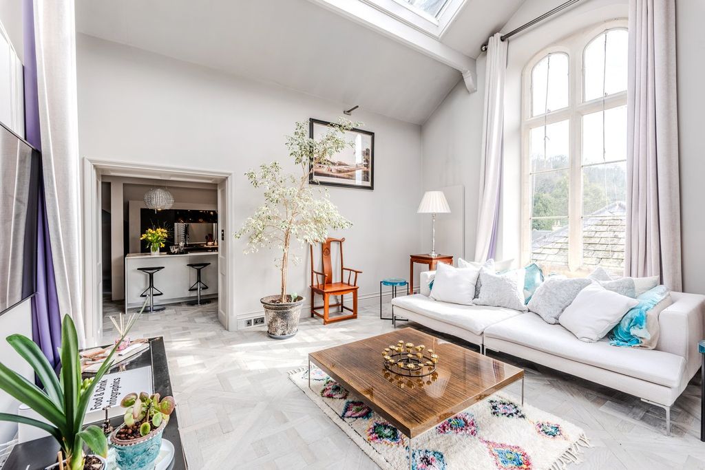 3 bed flat for saleWarleigh Manor, Bath BA1 photo 4
