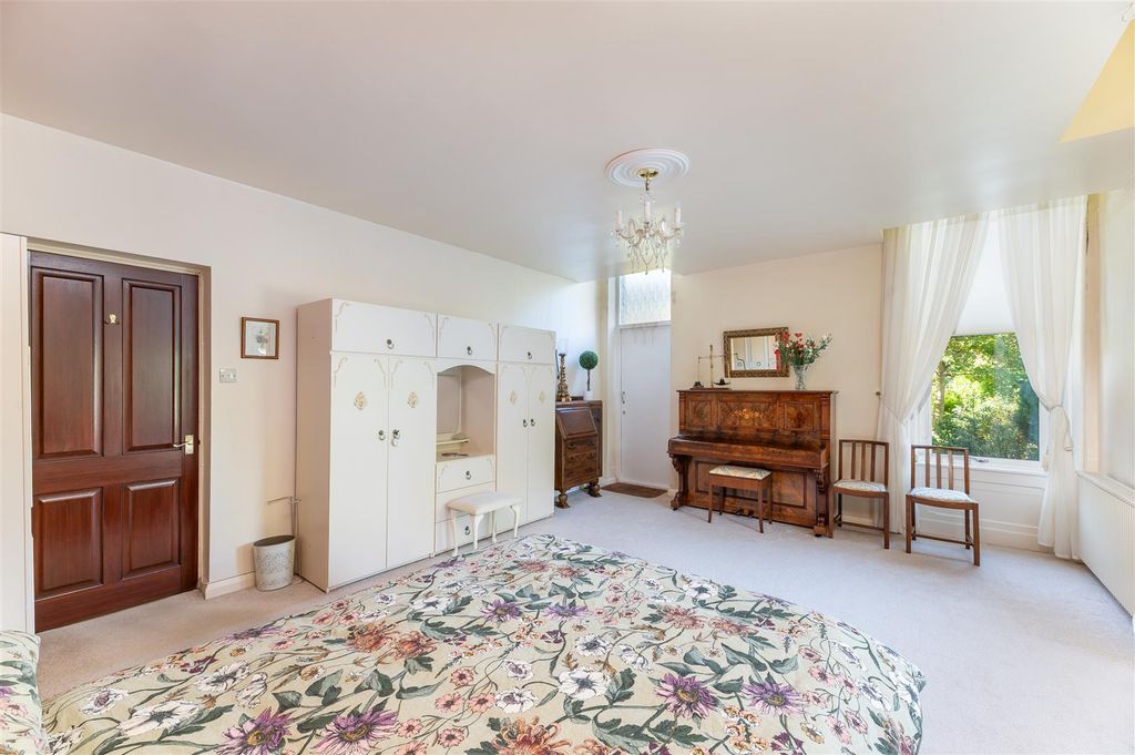 Additional image 8 of 2 bed flat for saleDeaconess Court, Queens Road, Ilkley LS29