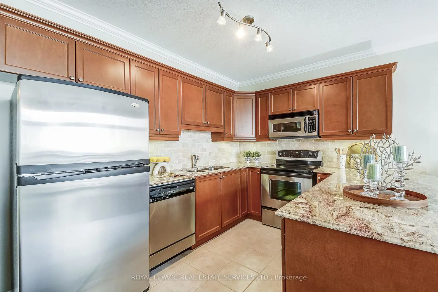 Additional image 6 of 1998 Ironstone Drive 713