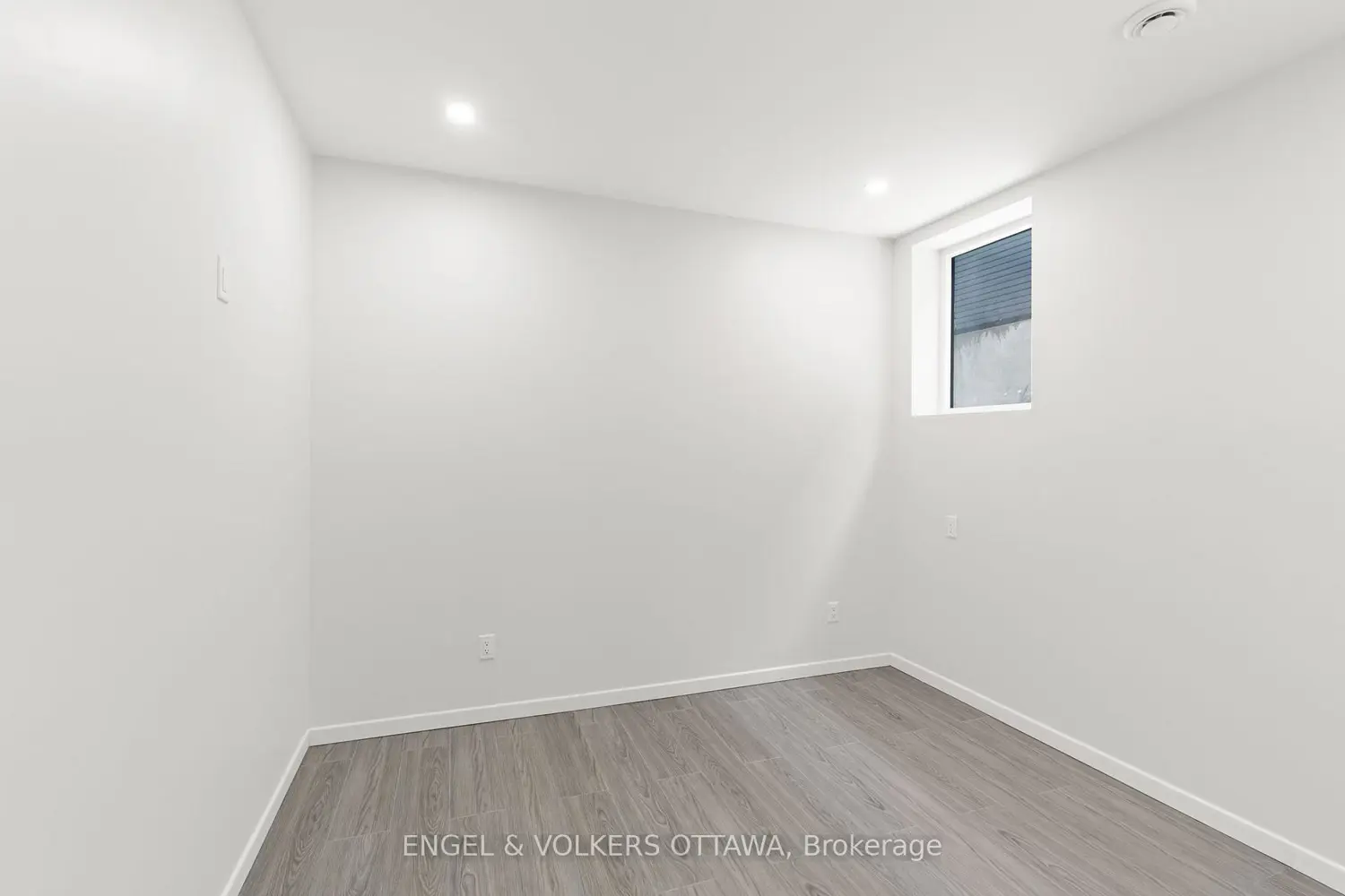 Additional image 10 of 258 Northwestern Avenue