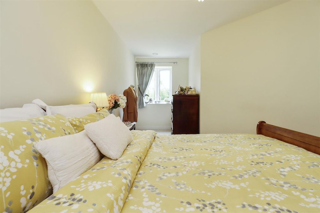 Additional image 14 of 1 bed flat for saleSummerfield Place, 117 Wenlock Road, Shrewsbury SY2