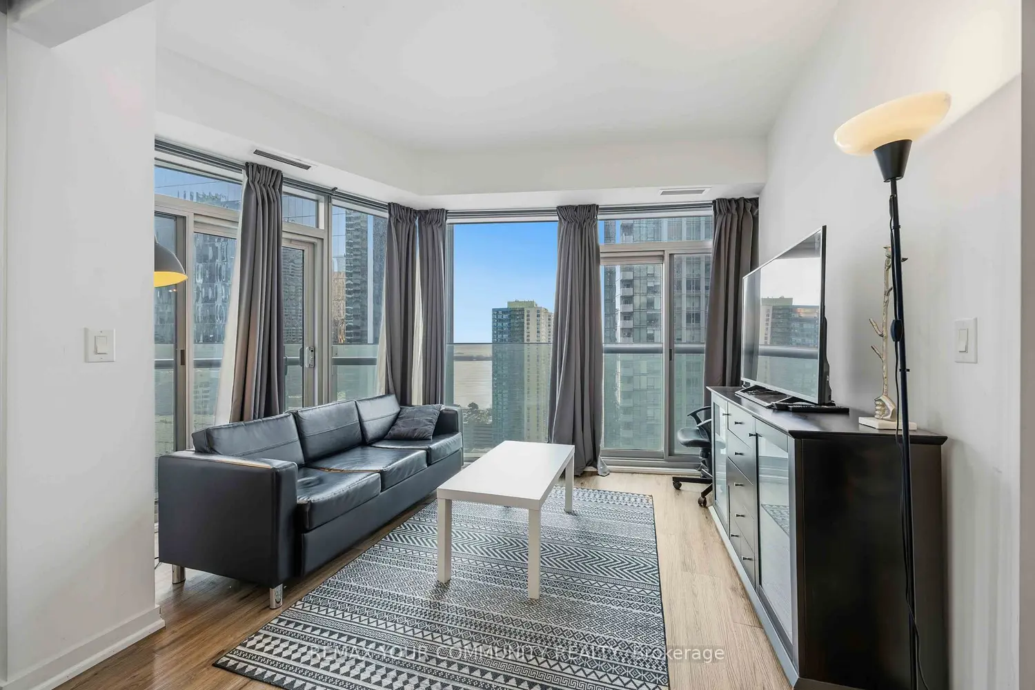 Additional image 12 of 14 York Street 2302