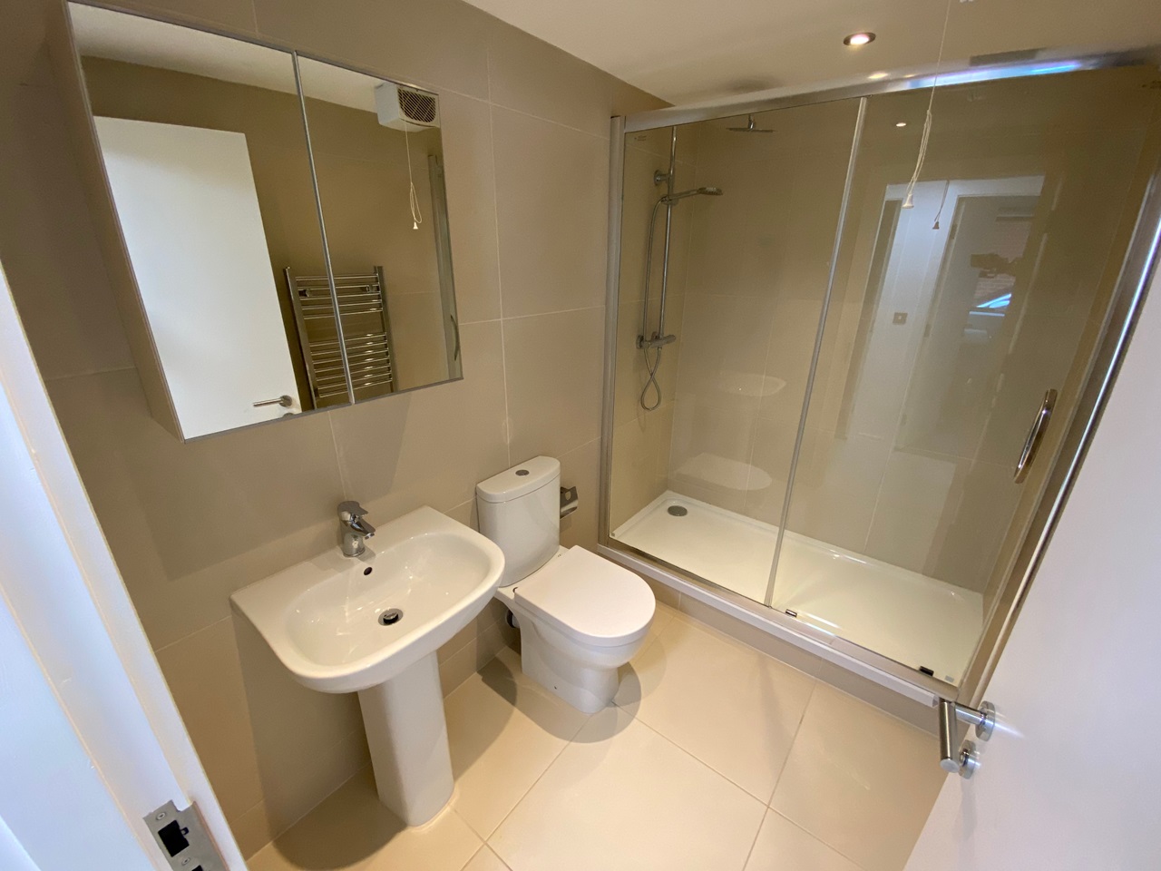 Additional image 6 of 2 Bed Flat, Clarendon Road, LS2, N1 7GU