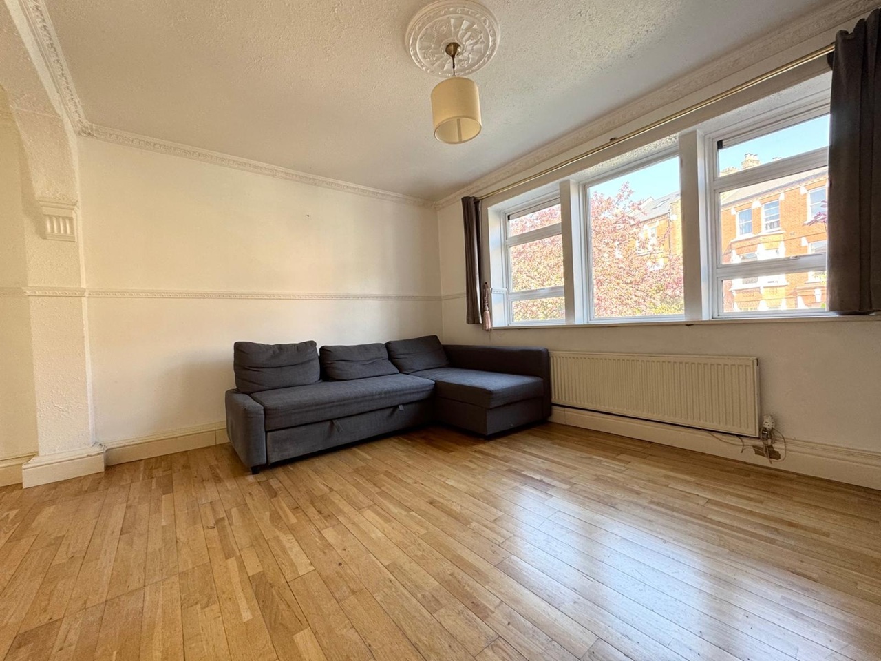 Additional image 3 of 2 Bed Flat, Estelle Road, NW3, N1 7GU