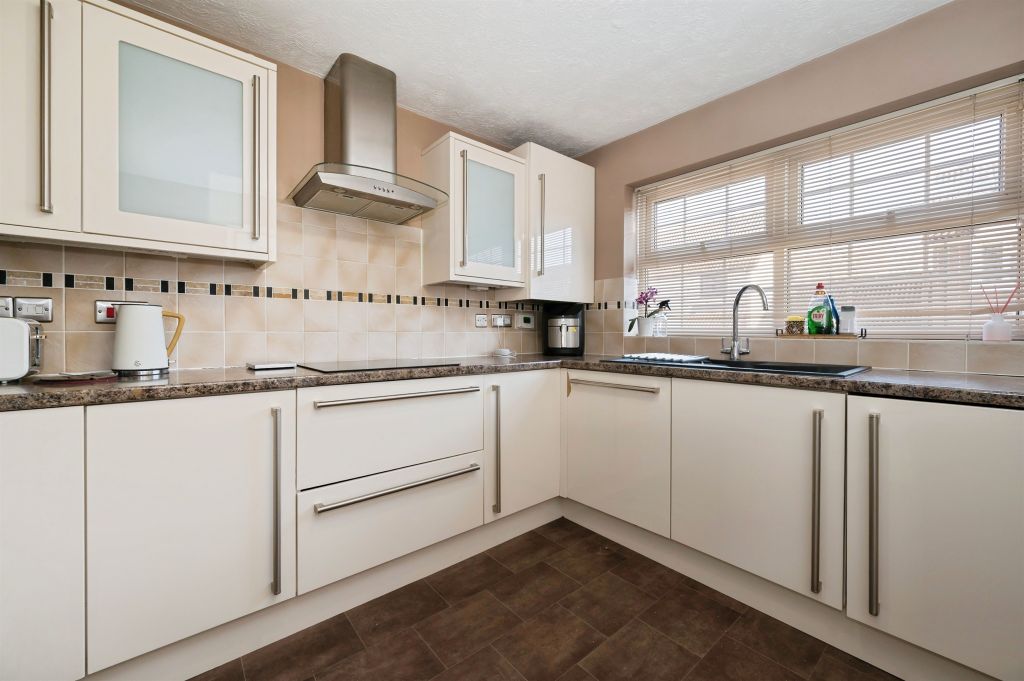 Additional image 3 of 4 bed link detached house for saleBeattie Rise, Hedge End, Southampton SO30