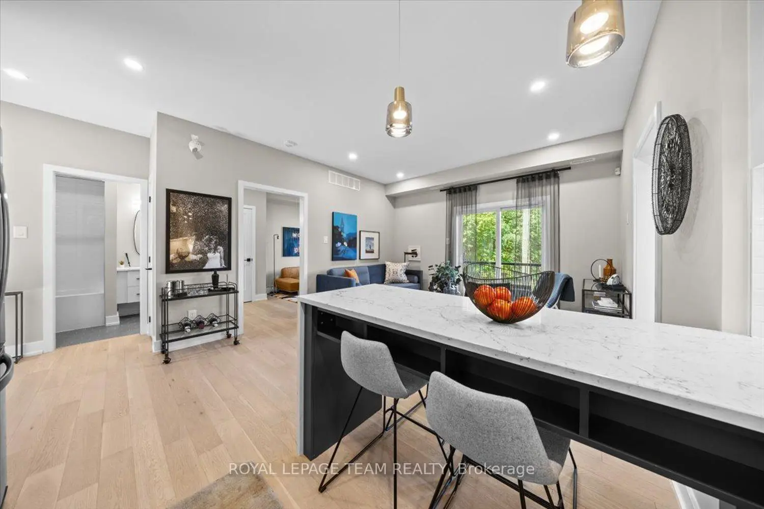 Additional image 12 of 2376 Tenth Line Road 205