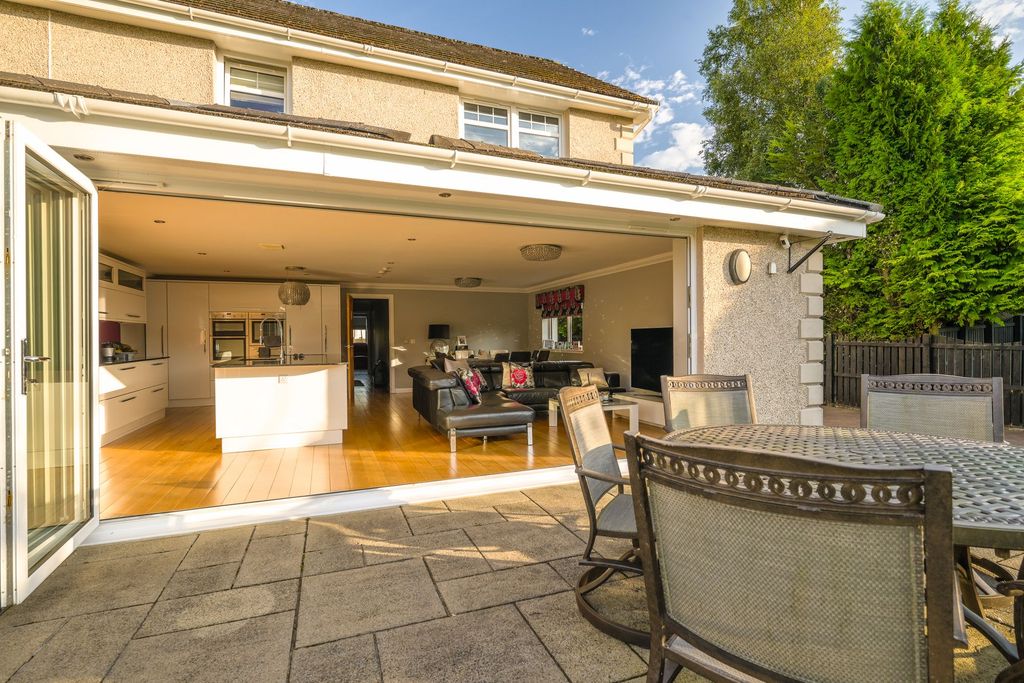 Additional image 5 of 6 bed detached house for saleHamilton Way, East Whitburn EH47
