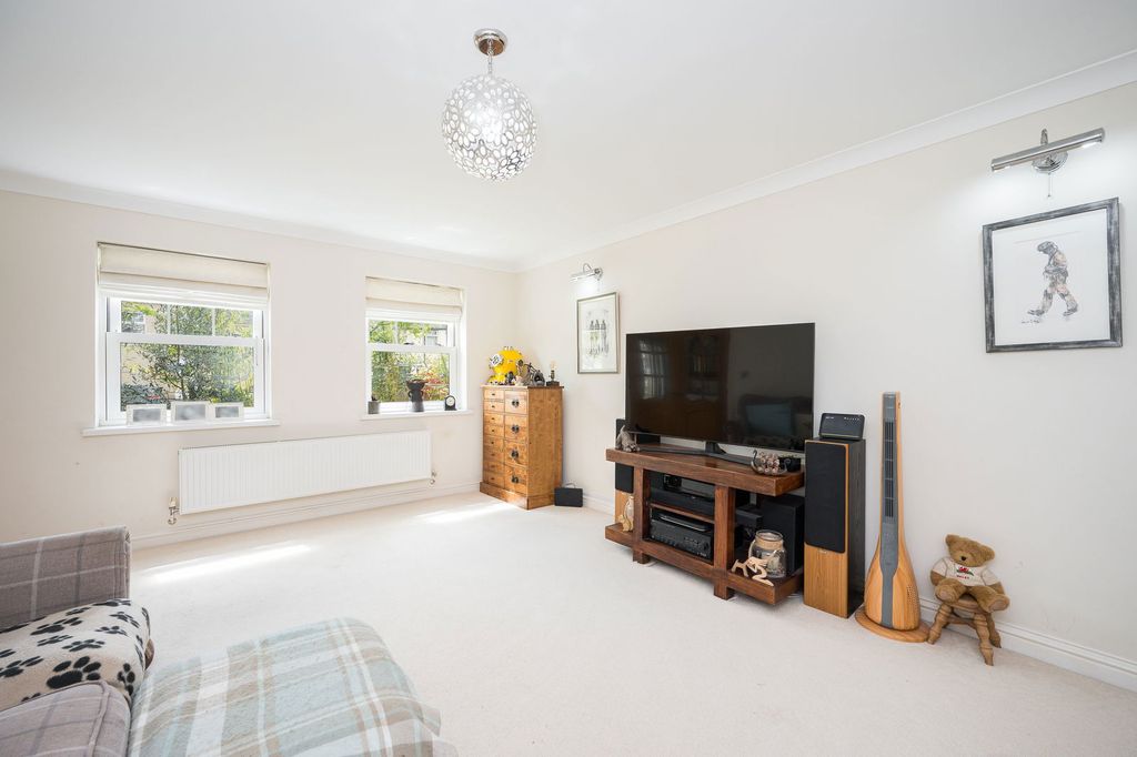 Additional image 3 of 4 bed detached house for saleCharles Street, Tredegar NP22