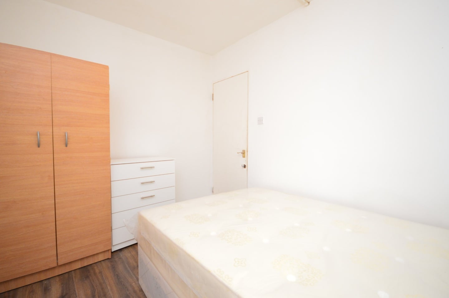 Additional image 2 of Room in a Shared House, Dagobert House, E1, N1 7GU