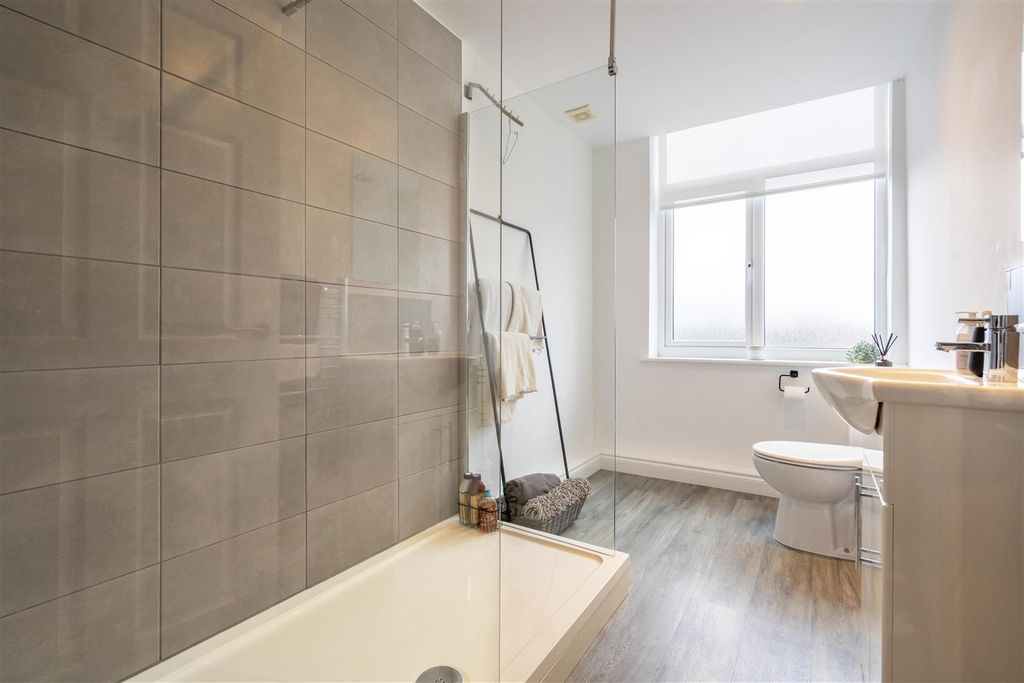 Additional image 8 of 3 bed flat for saleCoble Dene, North Shields NE29