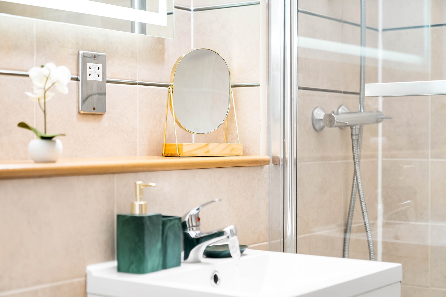 Additional image 43 of 2 Bed Flat, Upper Marshall Street, B1, N1 7GU