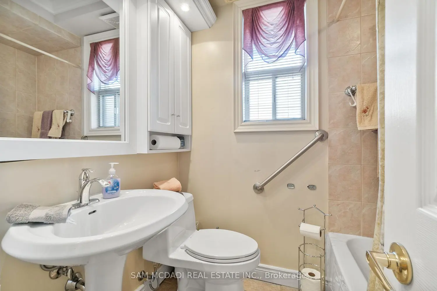 Additional image 12 of 83 Evans Avenue