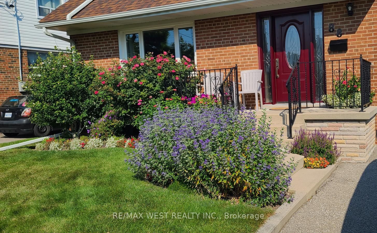 Additional image 2 of 88 Redwater Drive, Toronto, ON, M9W 1Z9