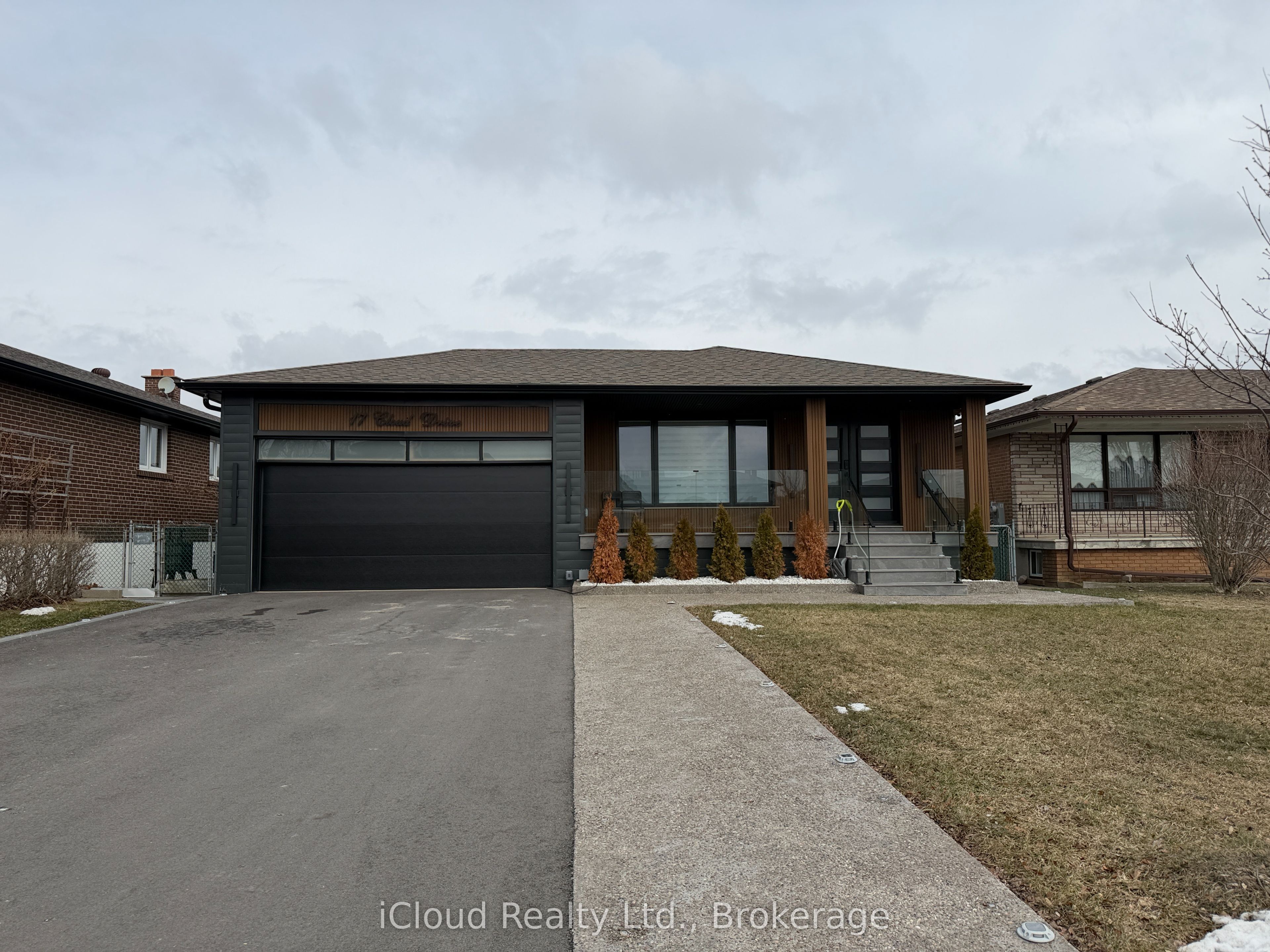 upper level-17 Cloud Drive, Toronto, ON, M9L 2P6