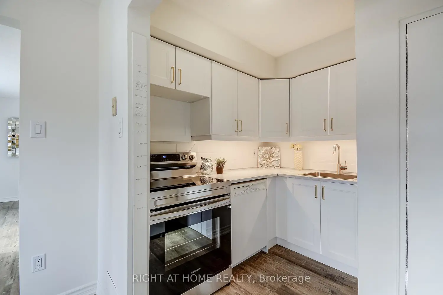 Additional image 10 of 475 Claridge Road 6