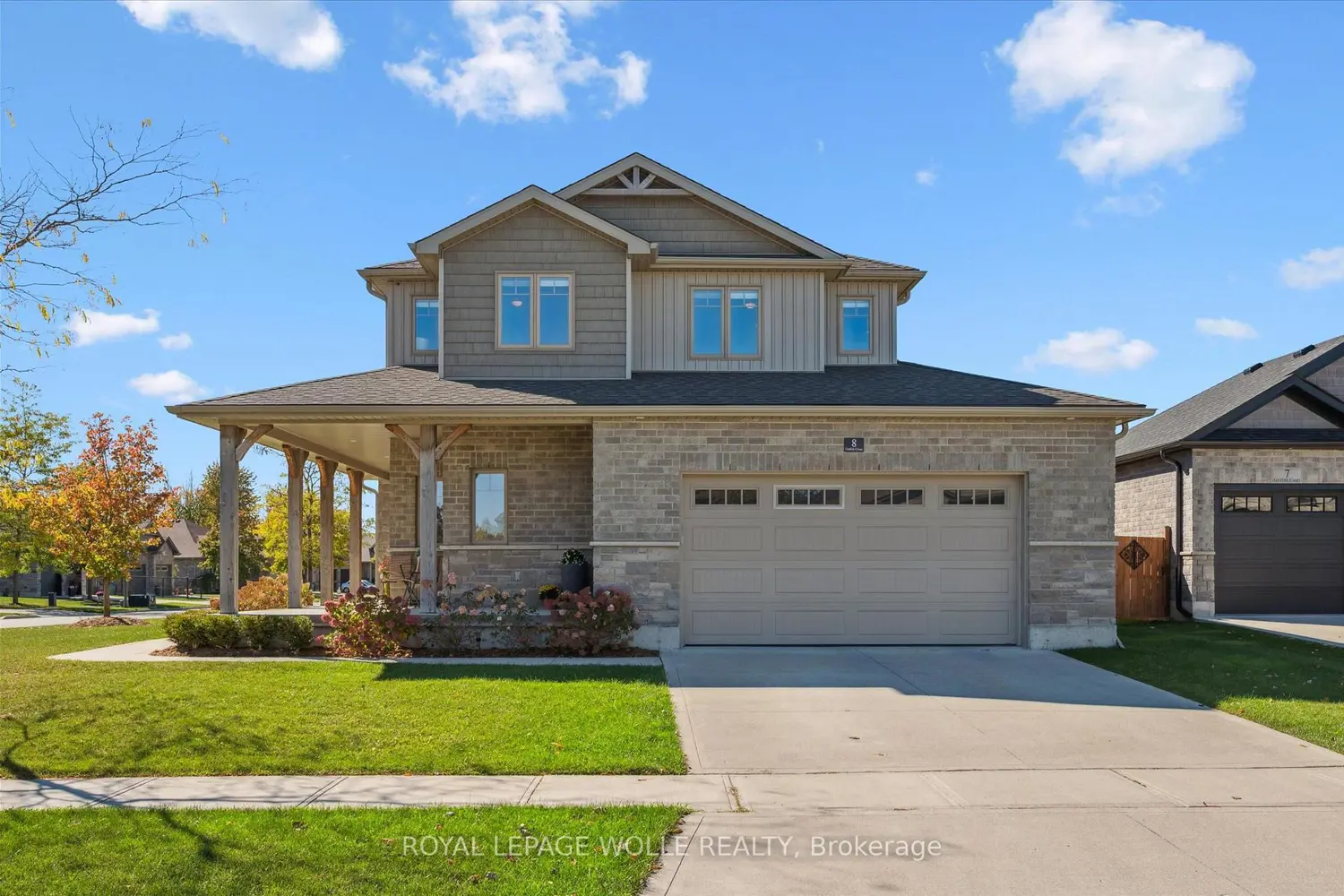 8 Griffith Court