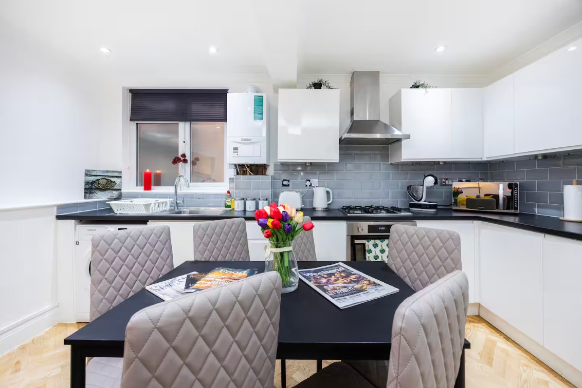 Additional image 4 of 2 Bed Flat, North End Road, W14, N1 7GU