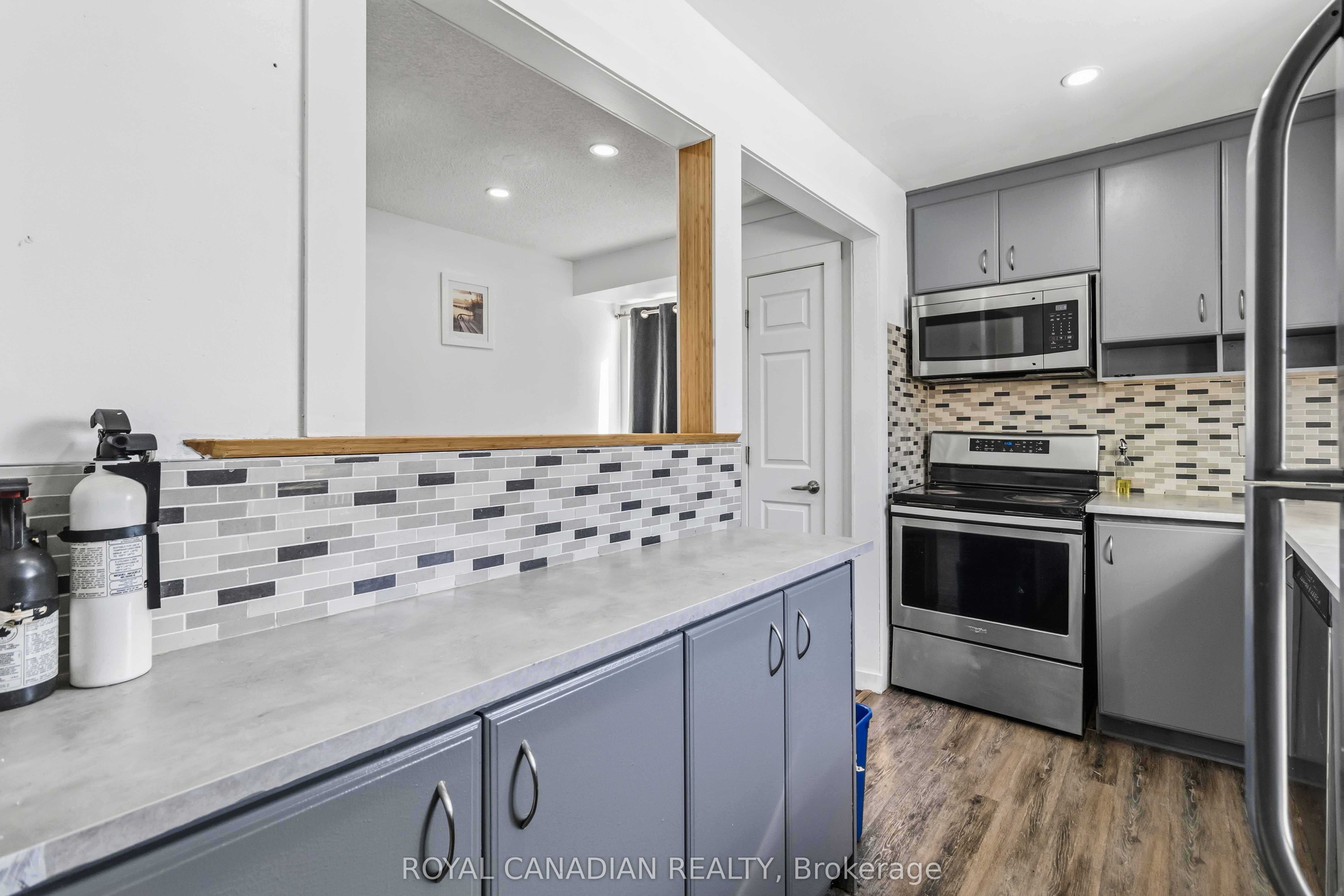 Additional image 5 of 9 Horatio Court, Brampton, ON, L6S 1X8