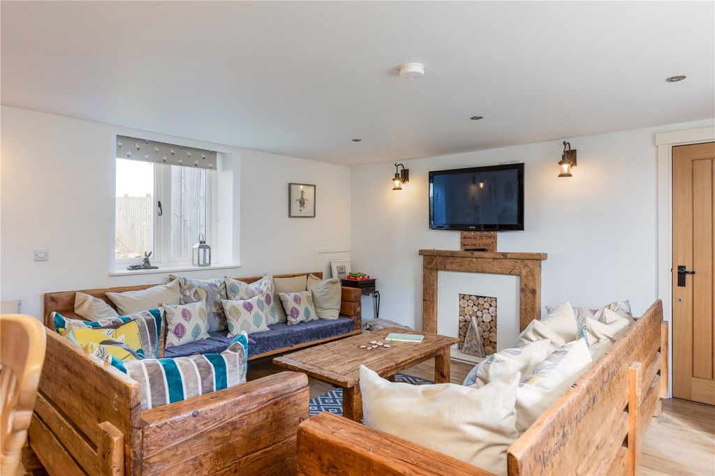 Additional image 20 of 5 bed detached house for saleDringhoe, Driffield, East Riding Of Yorkshire YO25