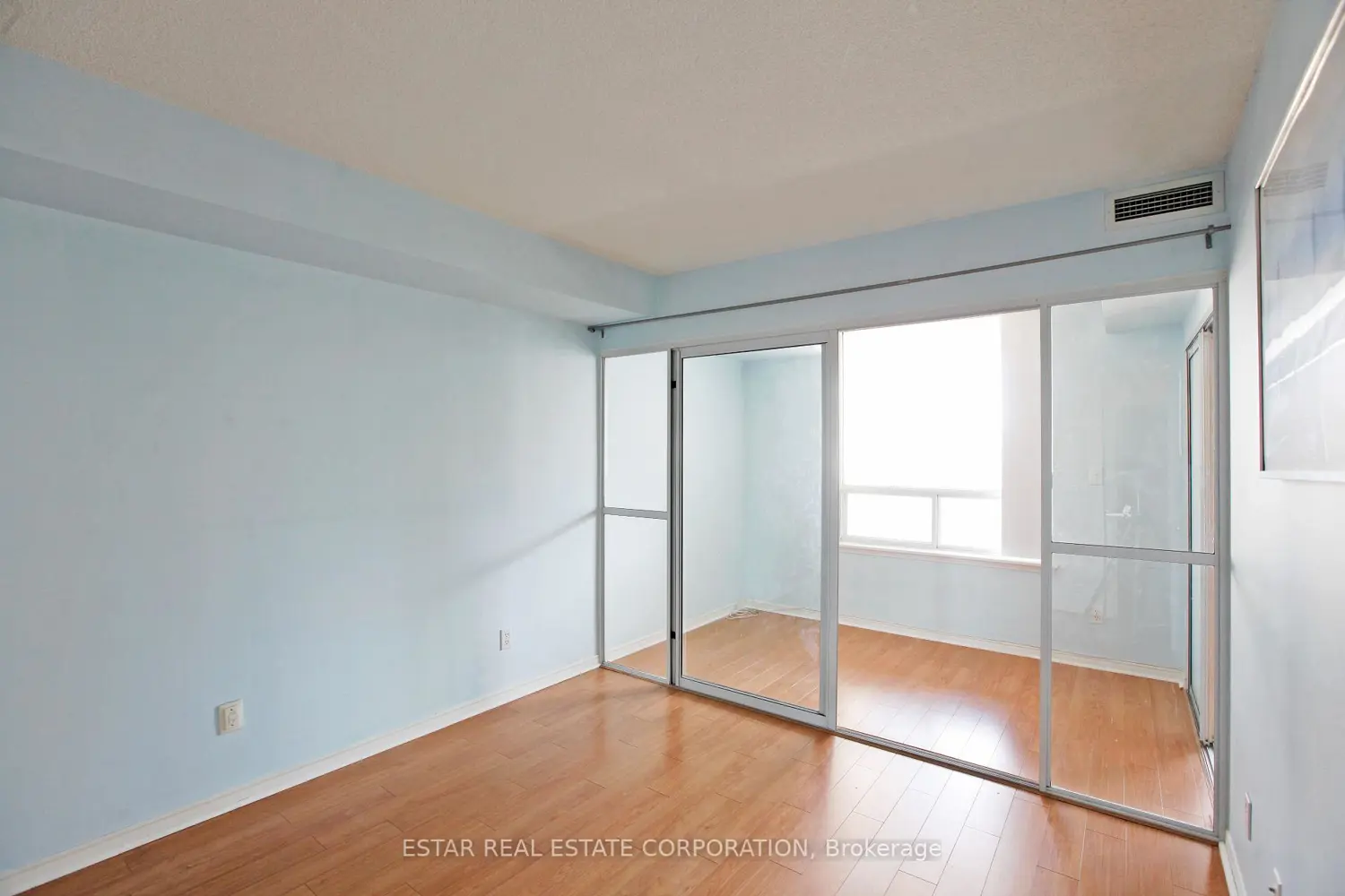 Additional image 9 of 35 Empress Avenue 606