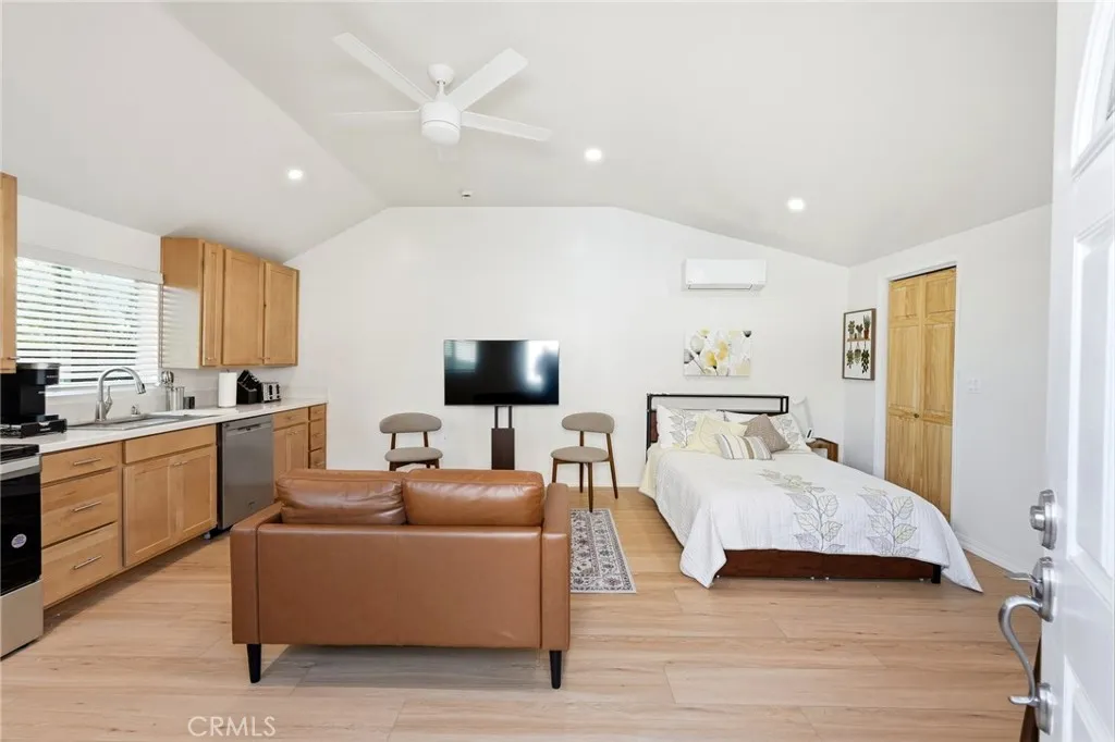 Additional image 11 of 7321 Kelvin Avenue, Winnetka, CA 91306