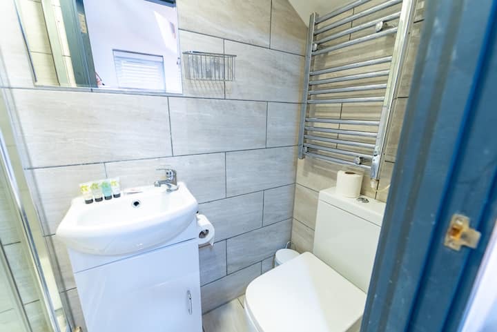 Additional image 12 of Studio Flat, Dale Road, B29, N1 7GU