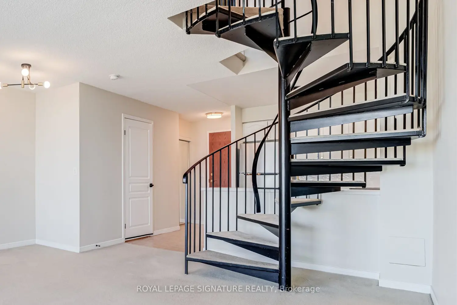 Additional image 8 of 2545 Erin Centre Boulevard 1703