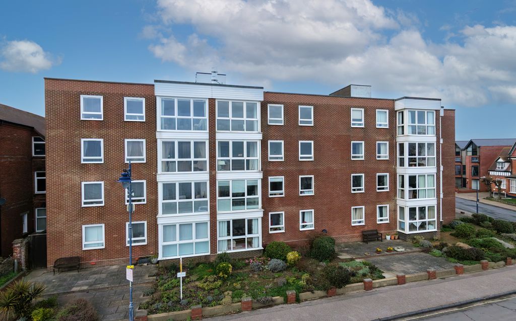 Additional image 2 of 2 bed flat for saleWolsey Court, Felixstowe IP11