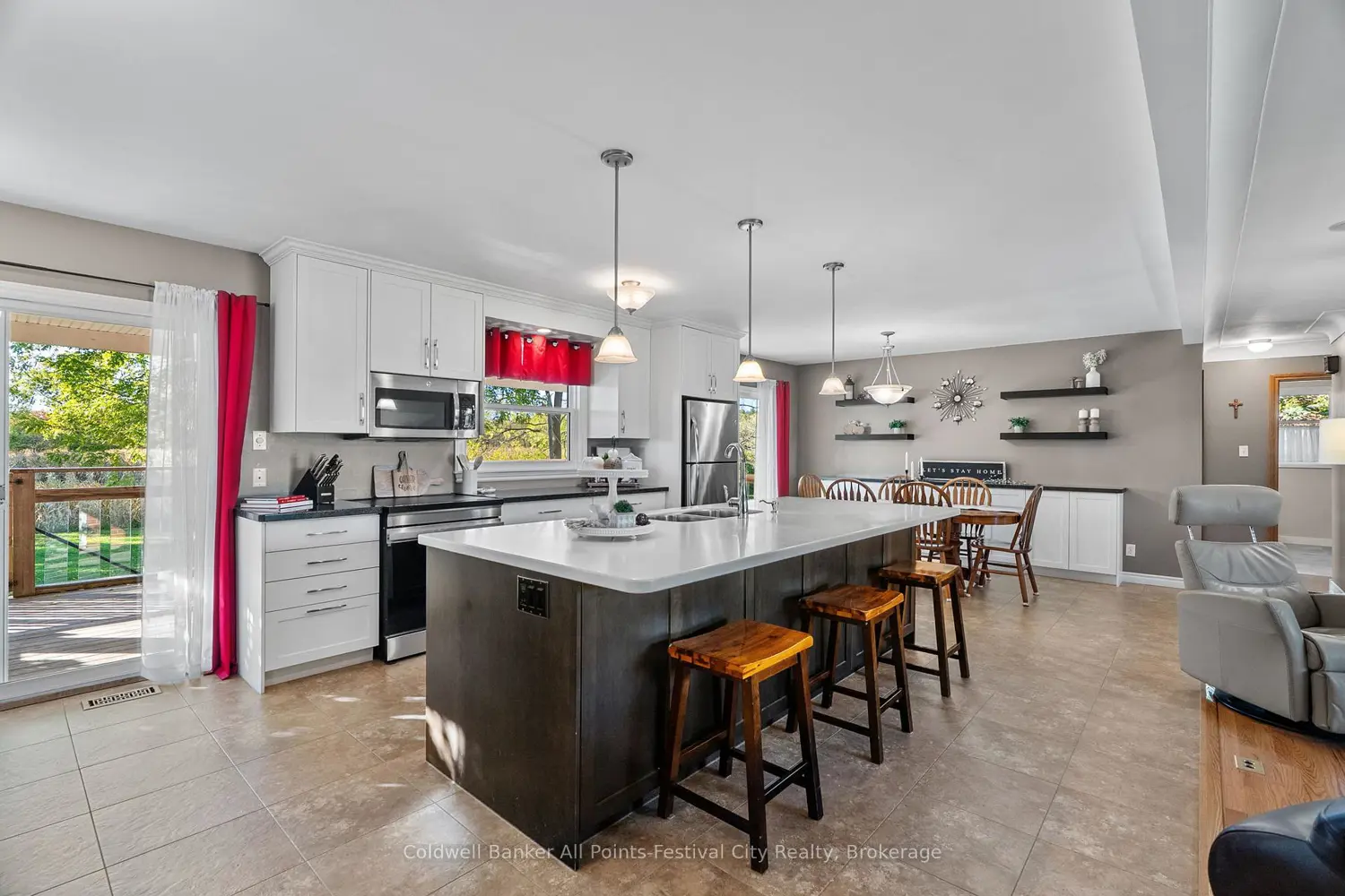 Additional image 8 of 81993 Bluewater Highway