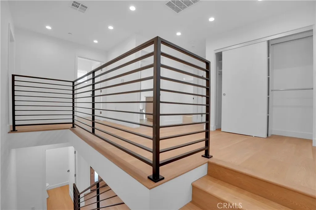 Additional image 10 of 18221 Chatsworth St Unit A, Northridge, CA 91326