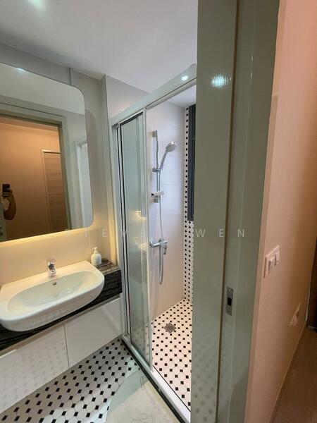 Additional image 5 of 17 Mount Sophia