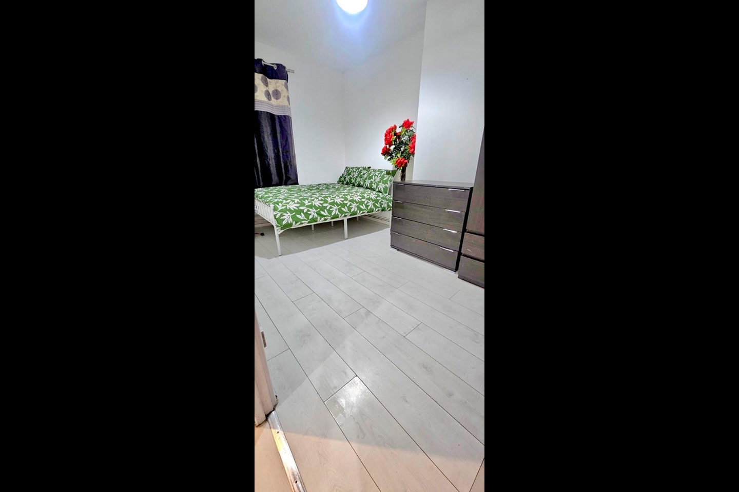 Room in a Shared Flat, Reardon House, E1W, N1 7GU