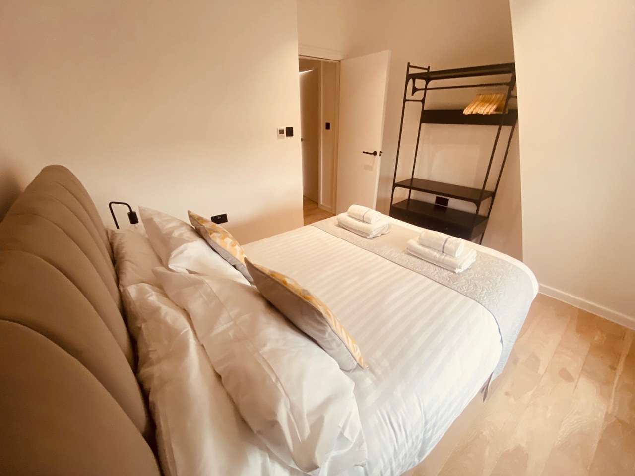 Additional image 7 of 1 Bed Flat, Forest Road, E8, N1 7GU