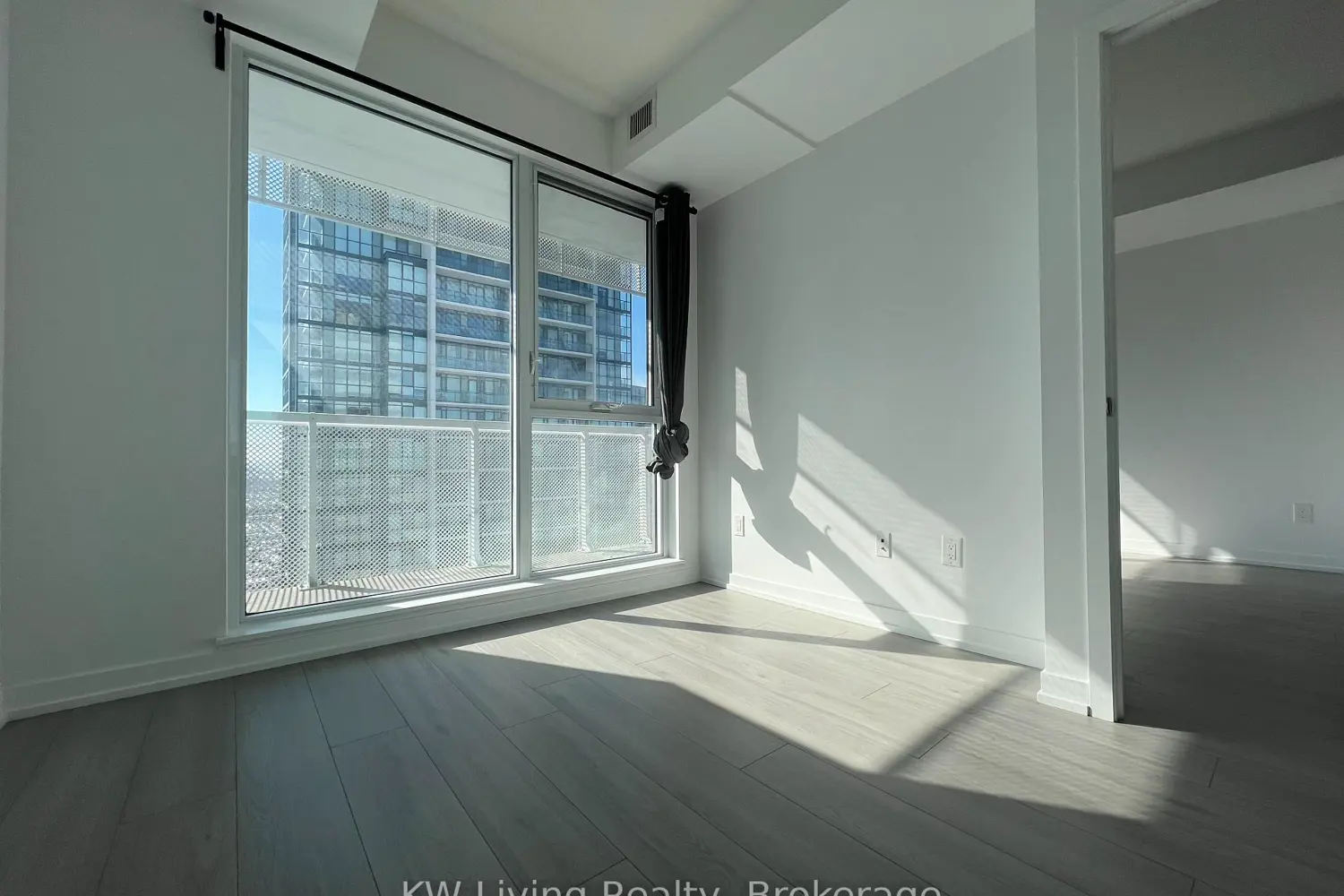 Additional image 17 of 4065 Confederation Parkway 3601