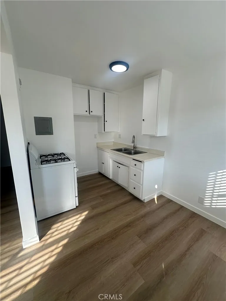 Additional image 11 of 224 N Olive St Unit B, Orange, CA 92866