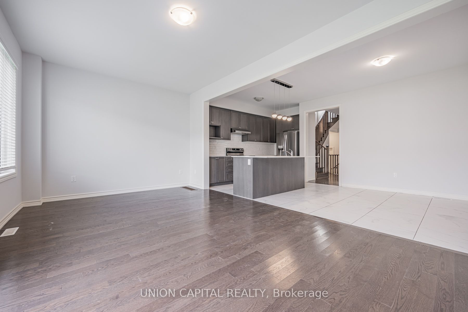Additional image 3 of 112 Ogston Crescent, Whitby, ON, L1P 0H2
