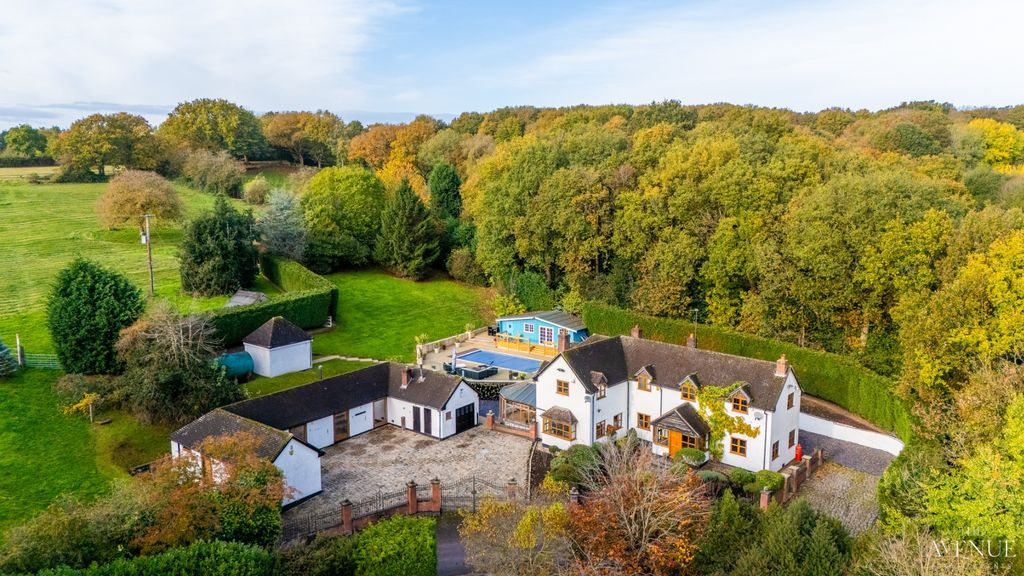 5 bed detached house for saleChorley, Lichfield WS13