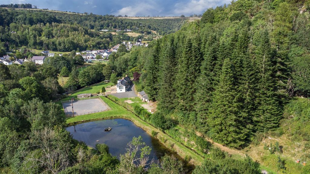 7 bed country house for saleSelattyn Road, Glyn Ceiriog, Llangollen LL20