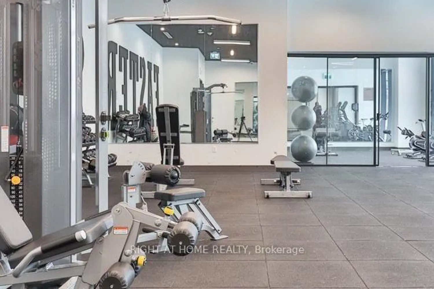 Additional image 10 of 20 O'neill Road 527