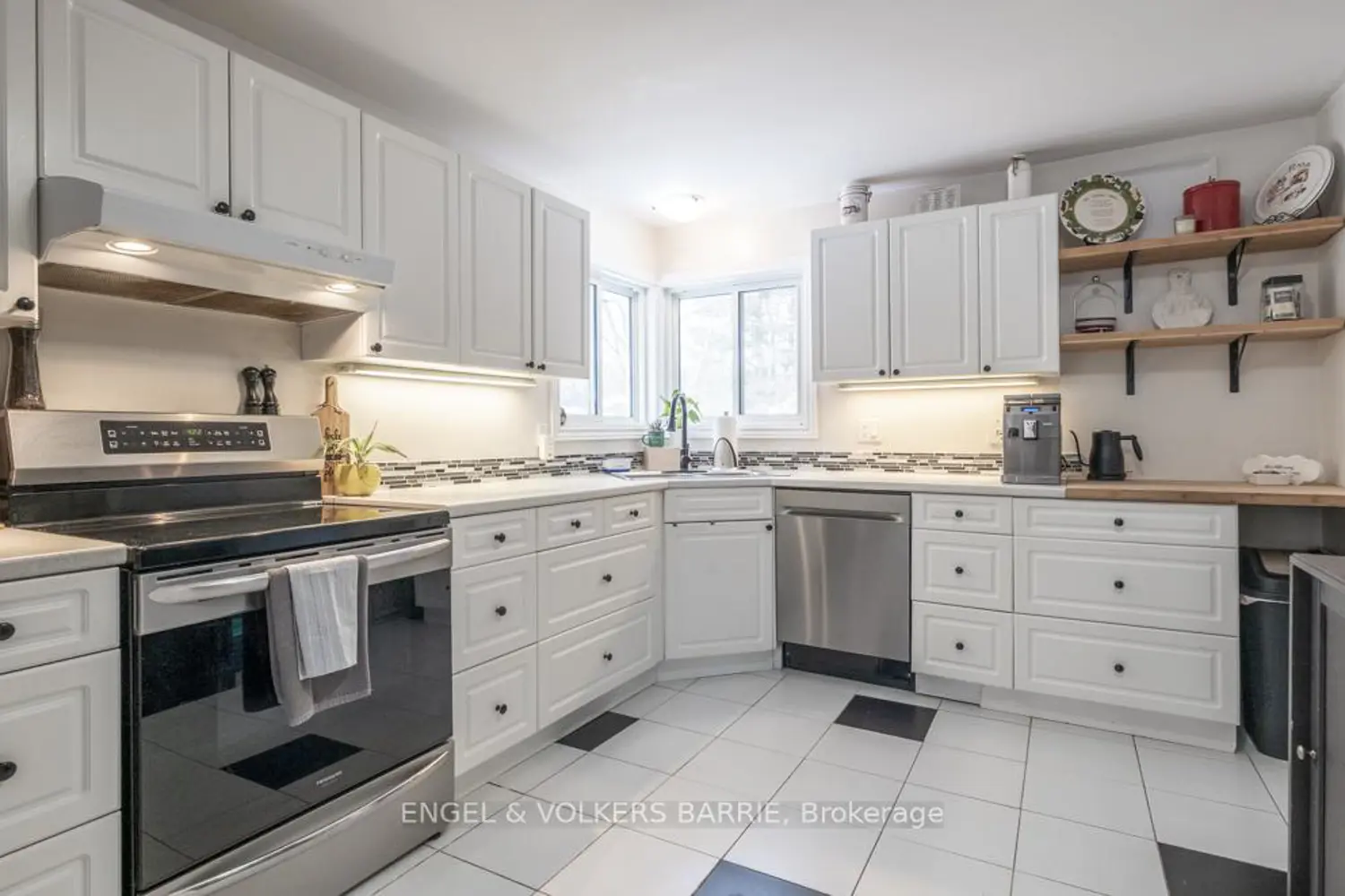 Additional image 9 of 1065 Snow Valley Road