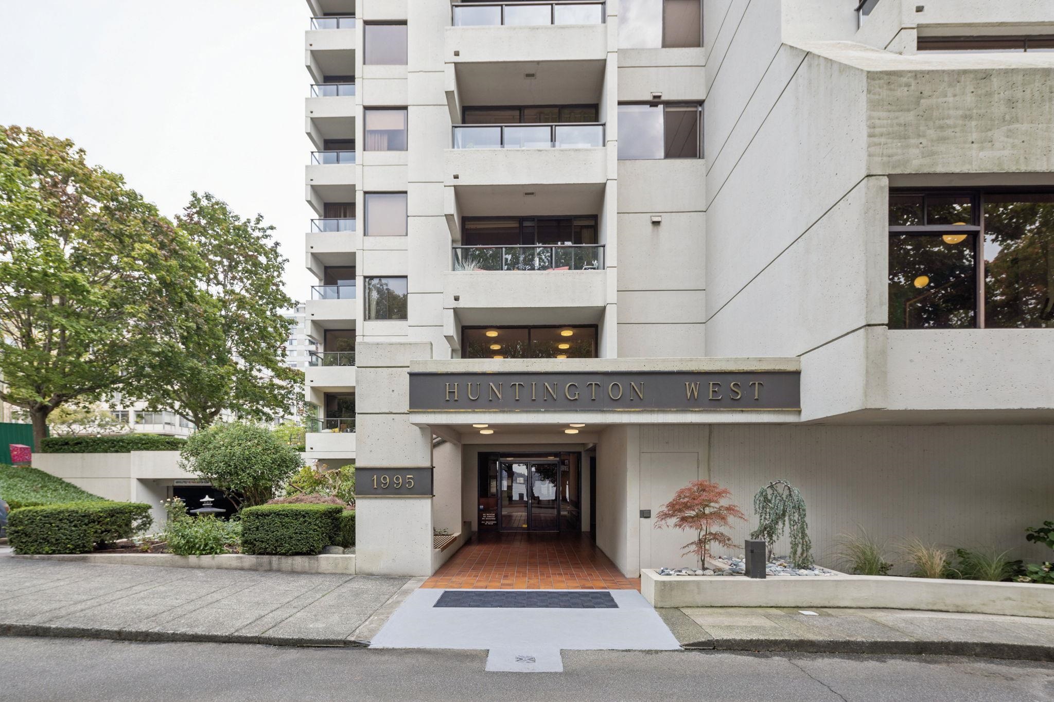 Additional image 2 of 301-1995 Beach Avenue, Vancouver, BC, V6G 2Y3