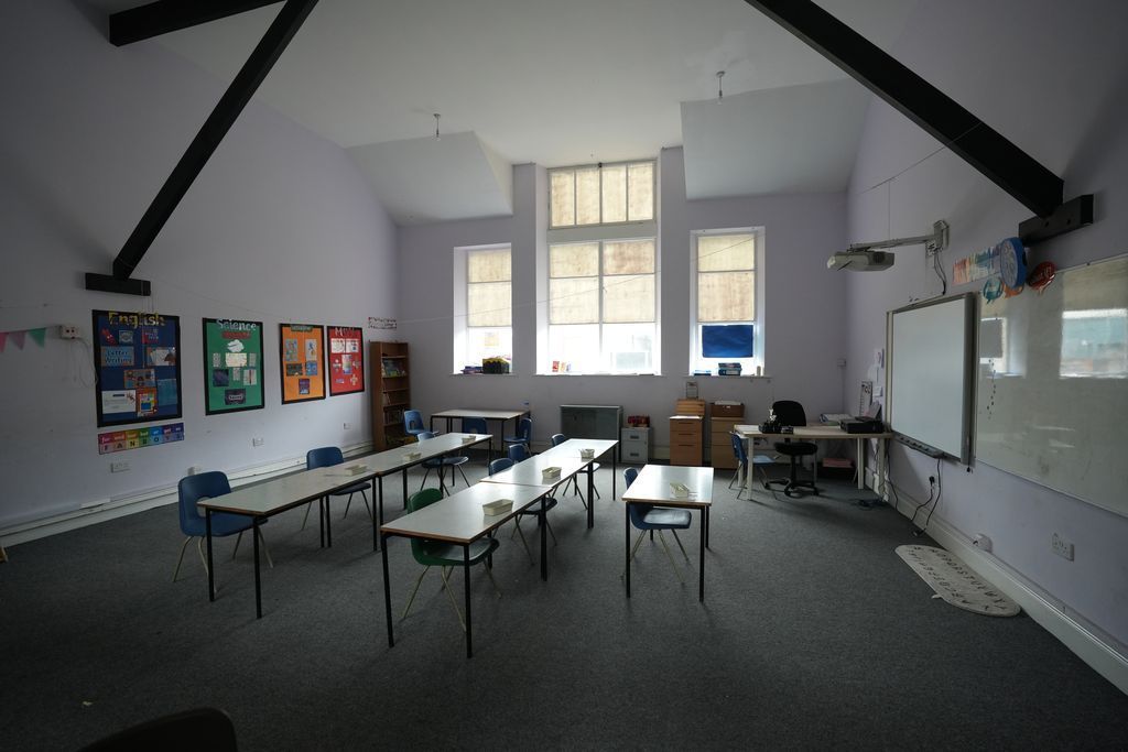 Additional image 9 of Town house for saleTinsley Park Road, Sheffield S9