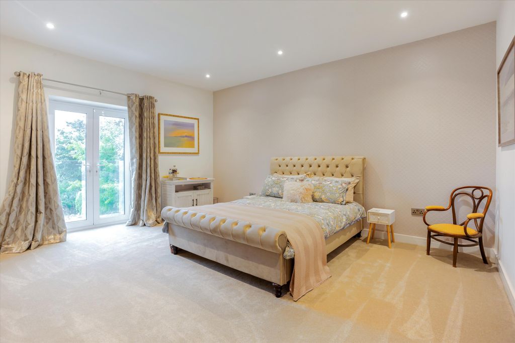 Additional image 11 of 6 bed detached house for saleLenchwick, Evesham, Worcestershire WR11