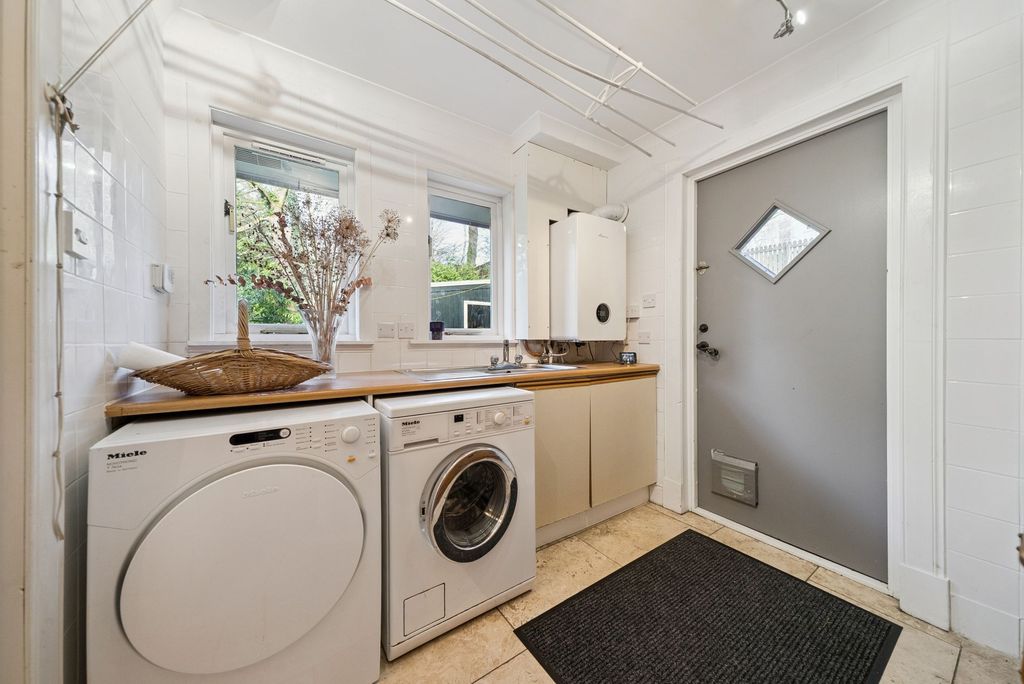 Additional image 13 of 4 bed detached house for sale23 Victoria Road, Helensburgh G84